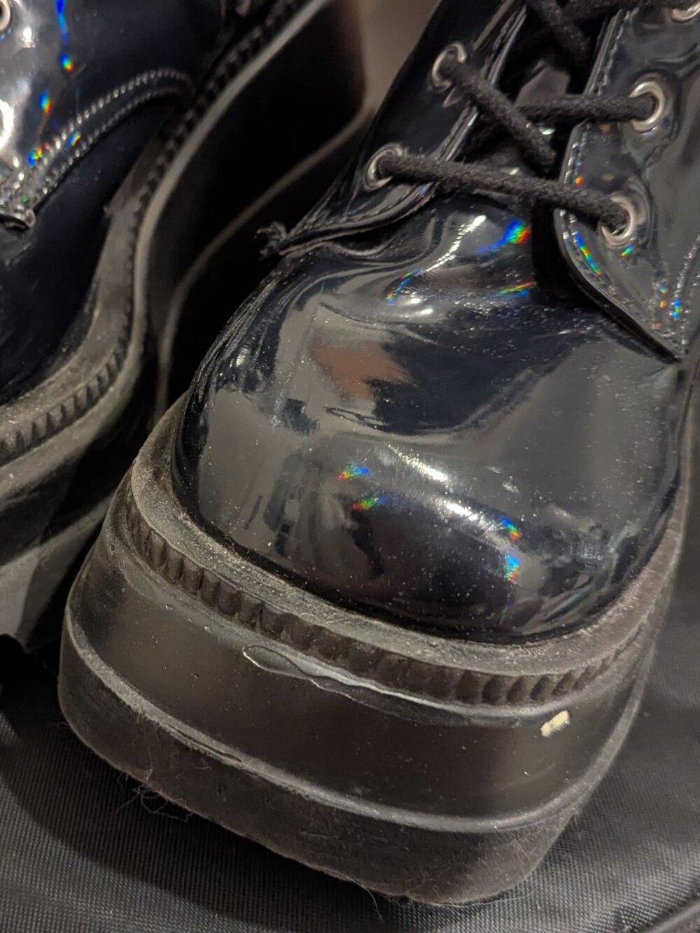 Demonia Black Hologram Shaker 52 - Picture 6 of 7